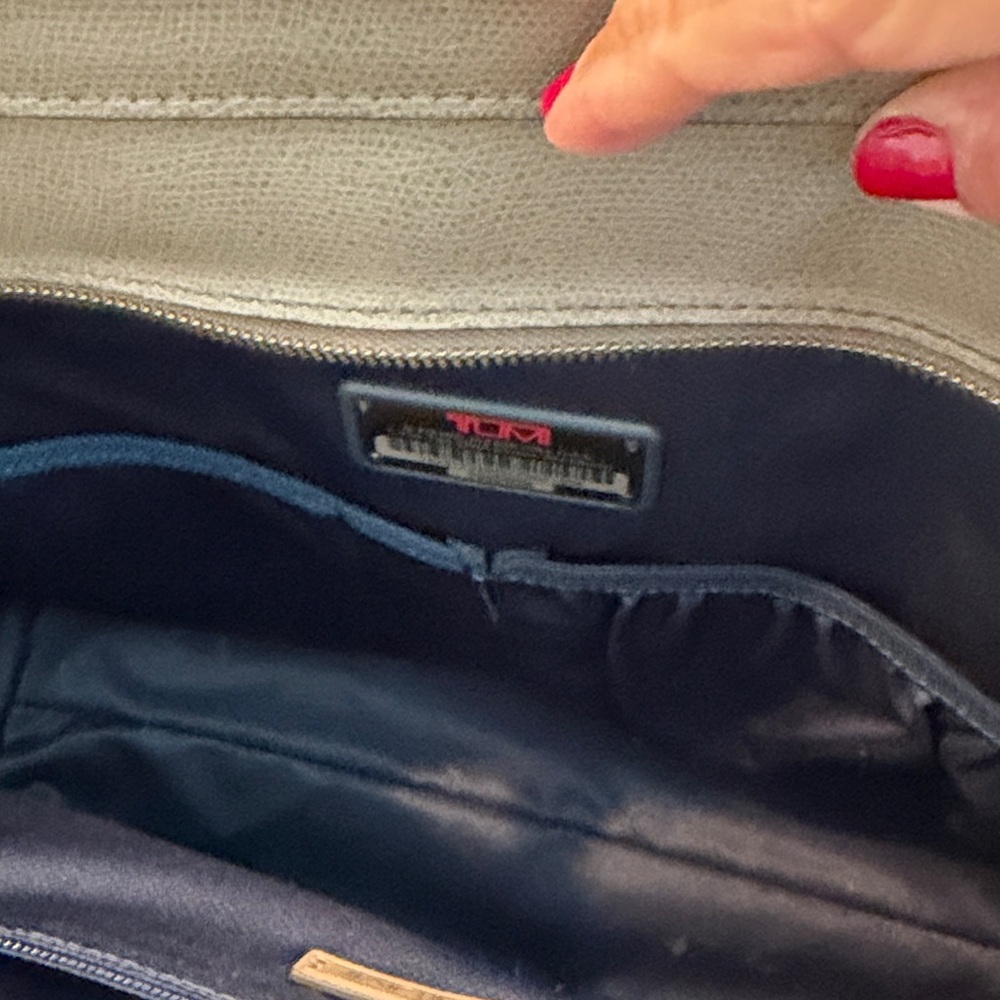 Tumi Taupe Tote Bag with dust cover - Picture 5 of 11